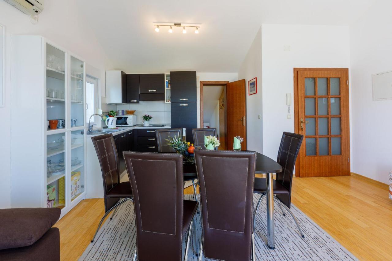 Apartments Robic Селце Экстерьер фото